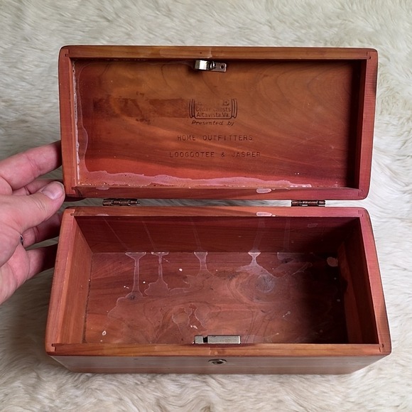 Vtg Lane Cedar Jewelry Trinket Keepsake Box Small Loogootee & Jasper IN No Key - Picture 6 of 10